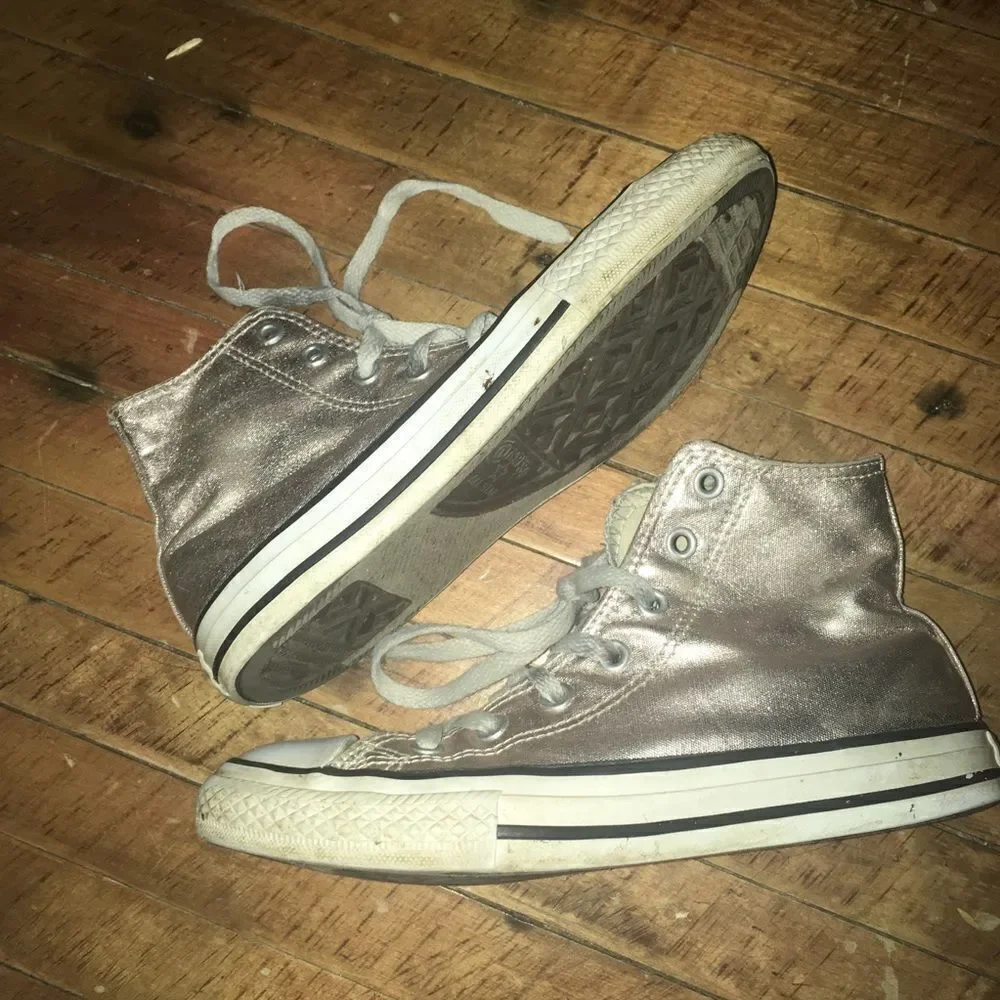 Pink Metallic high top Converse/Chuck Taylor
